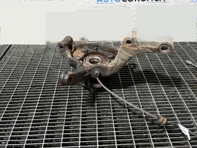 bontott NISSAN QASHQAI Jobb első Csonkállvány