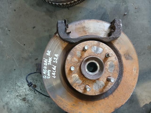 bontott NISSAN QASHQAI Jobb első Csonkállvány