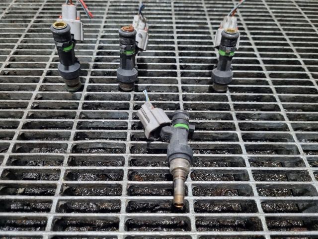 bontott NISSAN QASHQAI Porlasztó (1 db)