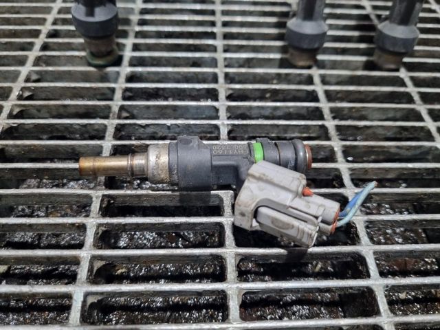 bontott NISSAN QASHQAI Porlasztó (1 db)