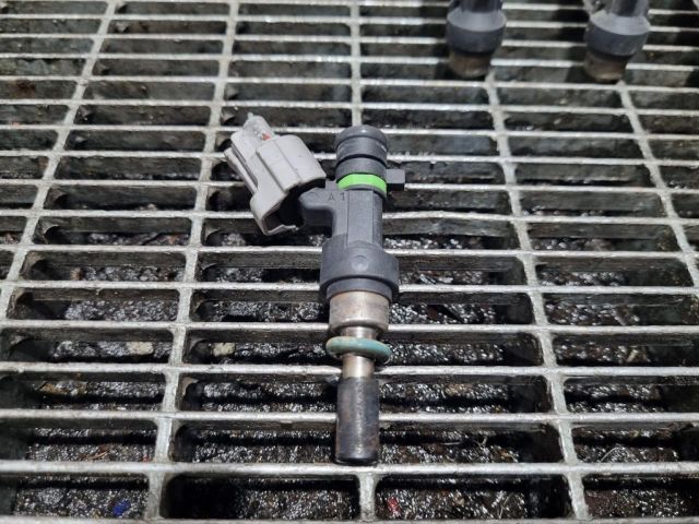 bontott NISSAN QASHQAI Porlasztó (1 db)