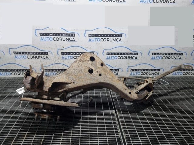 bontott NISSAN QASHQAI Bal hátsó Csonkállvány