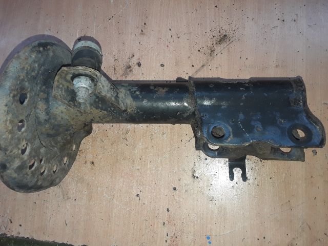 bontott NISSAN QASHQAI Bal első Lengéscsillapító