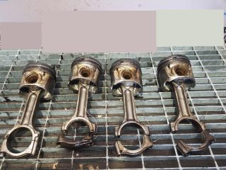 bontott NISSAN QASHQAI Dugattyú