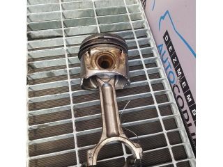 bontott NISSAN QASHQAI Dugattyú