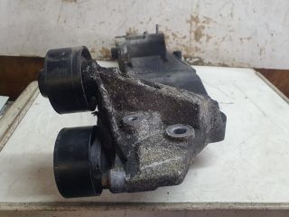 bontott NISSAN QASHQAI Generátor Tartó Bak