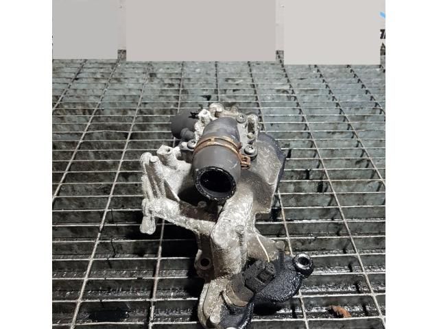 bontott NISSAN QASHQAI Olajszűrő Ház