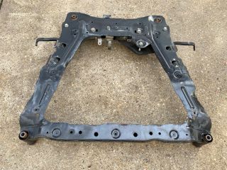 bontott NISSAN QASHQAI Első Bölcső