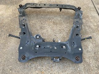 bontott NISSAN QASHQAI Első Bölcső