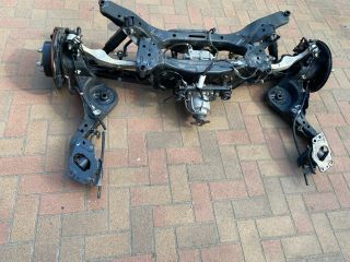 bontott NISSAN QASHQAI Hátsó Híd (Tárcsafékes)