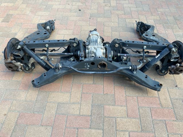 bontott NISSAN QASHQAI Hátsó Híd (Tárcsafékes)