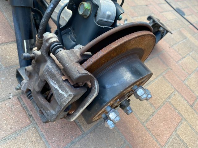 bontott NISSAN QASHQAI Jobb hátsó Féknyereg Munkahengerrel