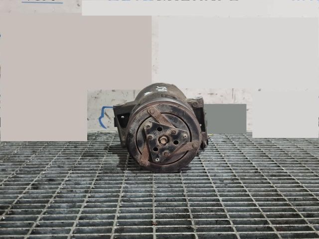 bontott NISSAN QASHQAI Klímakompresszor