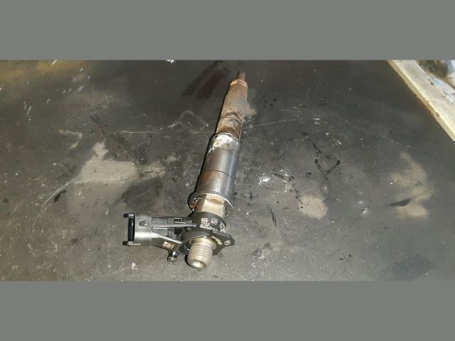 bontott NISSAN QASHQAI Porlasztó (1 db)