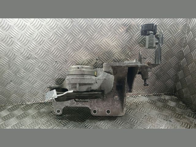 bontott NISSAN QASHQAI Váltó Tartó Bak (Pozíciófüggetlen)