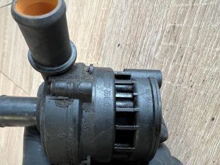 bontott NISSAN QASHQAI Vízpumpa