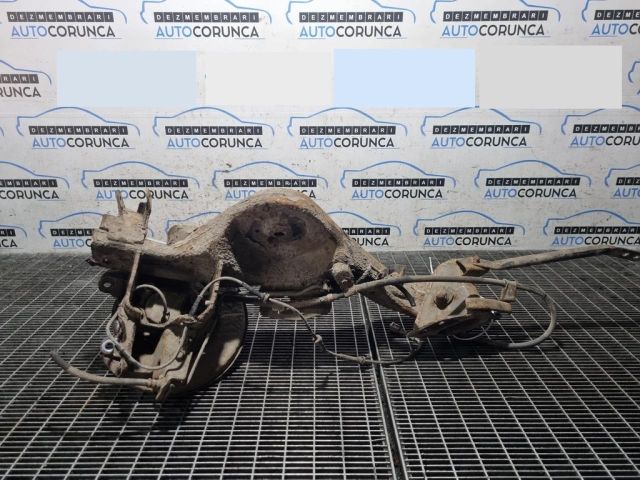 bontott NISSAN QASHQAI Jobb hátsó Csonkállvány