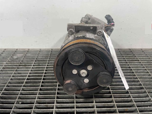 bontott NISSAN QASHQAI Klímakompresszor