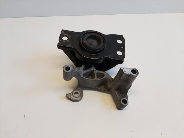 bontott NISSAN QASHQAI Motor Tartó Bak Jobb