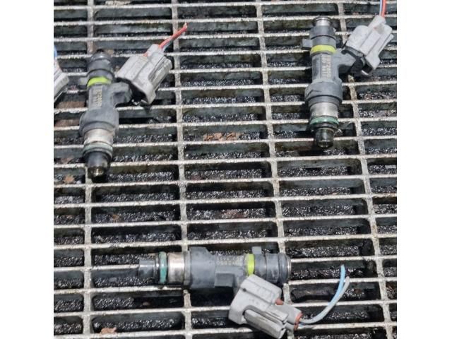 bontott NISSAN QASHQAI Porlasztó (1 db)