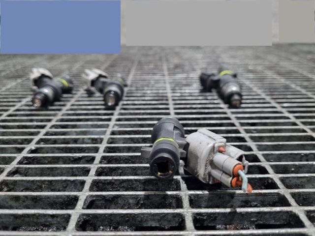 bontott NISSAN QASHQAI Porlasztó (1 db)