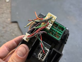 bontott NISSAN QASHQAI Ablakemelő és Tükör Kapcsoló