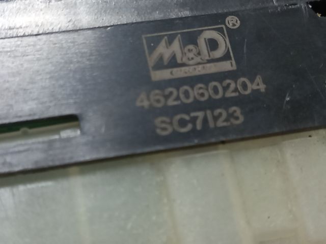 bontott NISSAN QASHQAI Ablakemelő Kapcsoló Négyes / Kettes