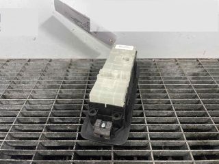 bontott NISSAN QASHQAI Ablakemelő Kapcsoló Négyes / Kettes