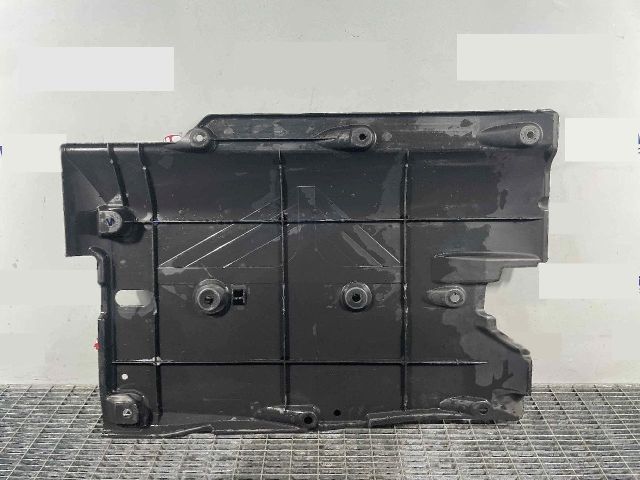 bontott NISSAN QASHQAI Alsó Motorburkolat