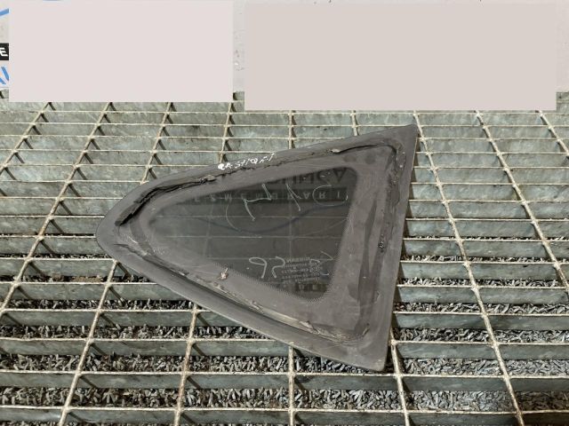 bontott NISSAN QASHQAI Bal C Oszlop Oldalablak Üveg