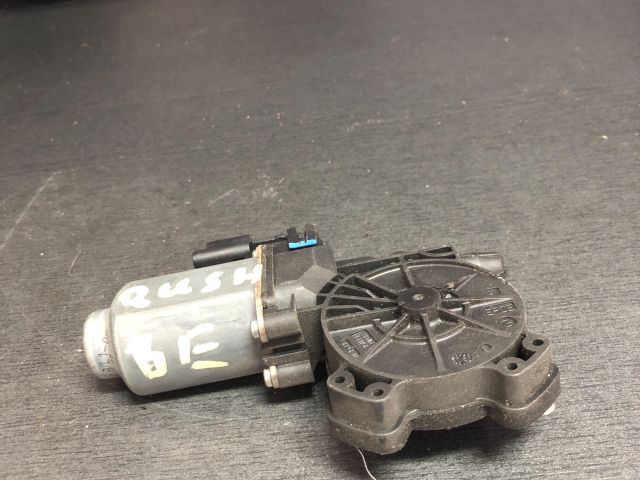 bontott NISSAN QASHQAI Bal első Ablakemelő Motor