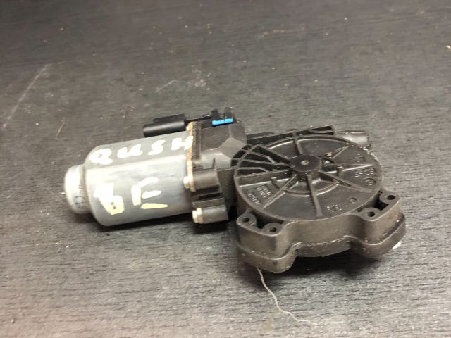 bontott NISSAN QASHQAI Bal első Ablakemelő Motor