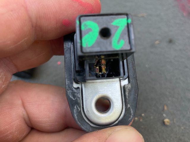 bontott NISSAN QASHQAI Bal első Ajtó Kapcsoló