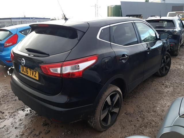 bontott NISSAN QASHQAI Bal első Ajtó Kárpit