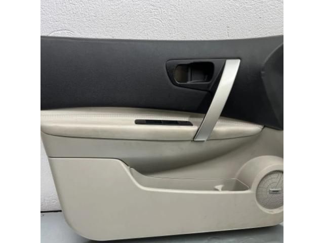 bontott NISSAN QASHQAI Bal első Ajtó Kárpit