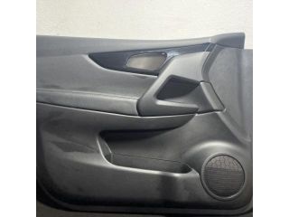 bontott NISSAN QASHQAI Bal első Ajtó Kárpit