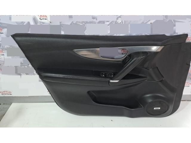 bontott NISSAN QASHQAI Bal első Ajtó Kárpit