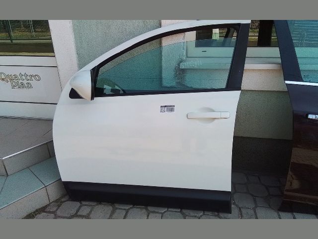 bontott NISSAN QASHQAI Bal első Ajtó (Részeivel)
