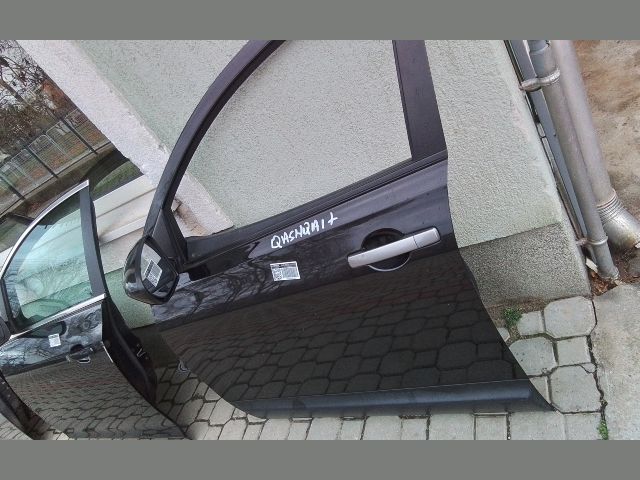 bontott NISSAN QASHQAI Bal első Ajtó (Részeivel)