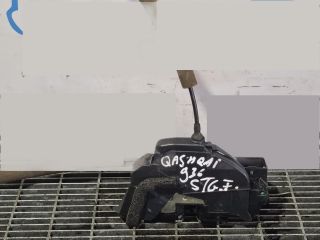 bontott NISSAN QASHQAI Bal első Ajtózár