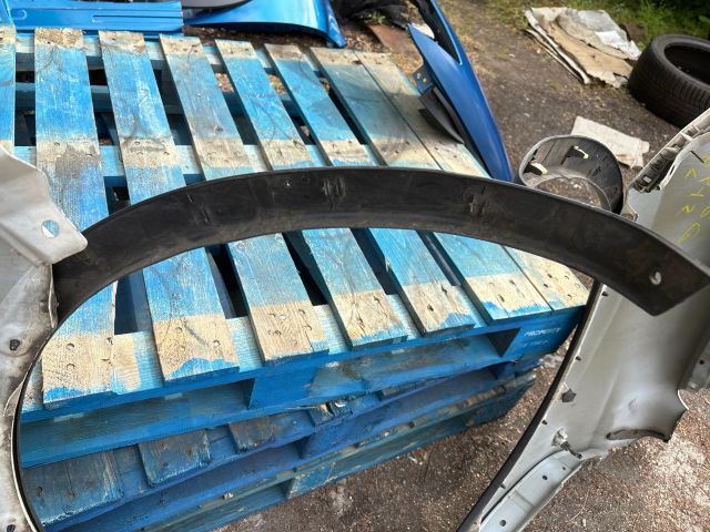 bontott NISSAN QASHQAI Bal első Sárvédő