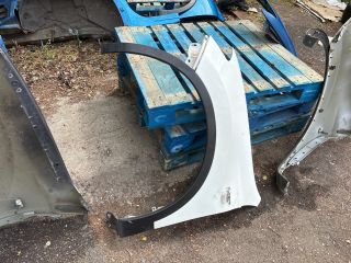 bontott NISSAN QASHQAI Bal első Sárvédő