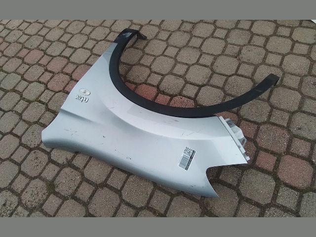 bontott NISSAN QASHQAI Bal első Sárvédő