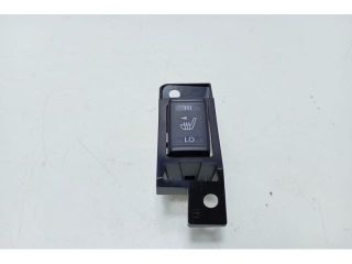 bontott NISSAN QASHQAI Bal első Ülésfűtés Kapcsoló