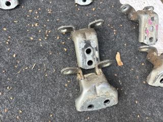 bontott NISSAN QASHQAI Bal első Zsanér