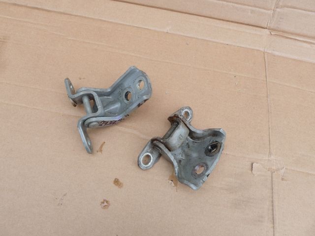 bontott NISSAN QASHQAI Bal első Zsanér