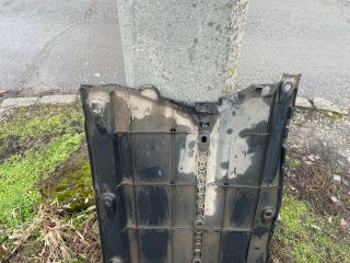 bontott NISSAN QASHQAI Bal Fenéklemez