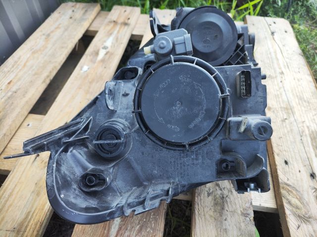 bontott NISSAN QASHQAI Bal Fényszóró