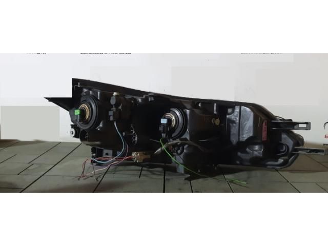 bontott NISSAN QASHQAI Bal Fényszóró