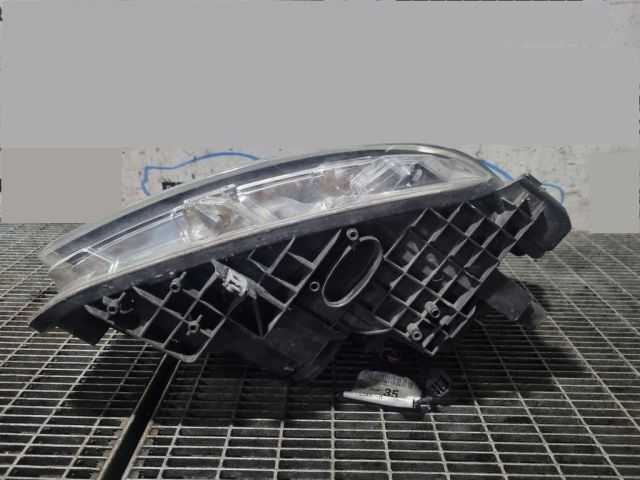 bontott NISSAN QASHQAI Bal Fényszóró